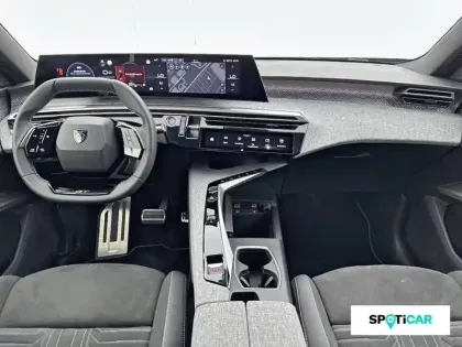 Photo 12 Peugeot 3008  Plug-in Hybrid 195 e-DCS7