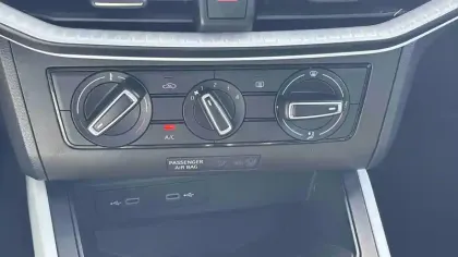 Photo 15 Seat Arona  1.0 TSI 95 ch Start/Stop BVM5