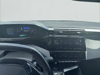 Photo 7 Peugeot 308  PHEV 180 e-EAT8