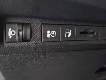 Photo 48 Peugeot 308  PHEV 180 e-EAT8