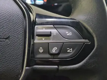 Photo 47 Peugeot 308  PHEV 180 e-EAT8