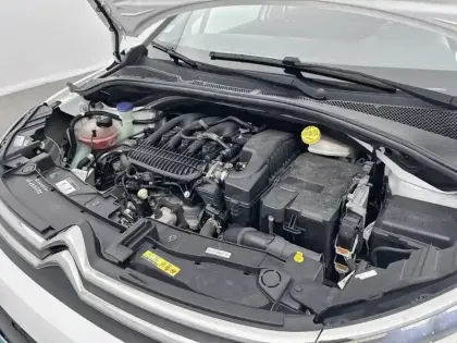 Photo 34 Citroën C3  PureTech 82