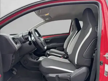 Photo 10 Toyota Aygo  1.0 VVT-i x-shift