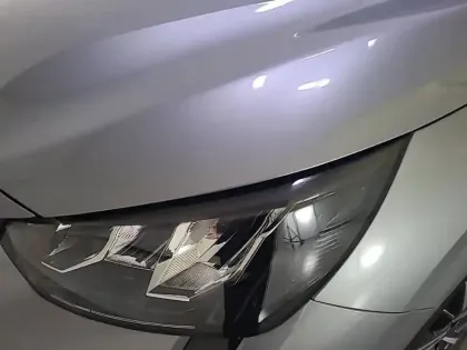 Photo 18 Peugeot 208  PureTech 75 S&S BVM5