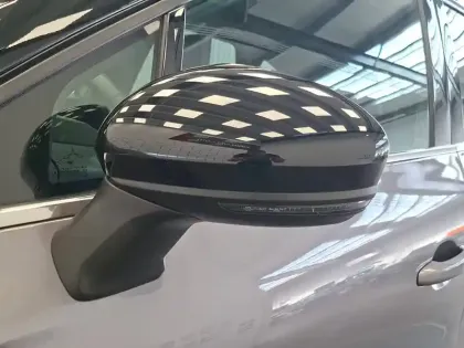 Photo 37 Renault Captur  E-Tech full hybrid 145