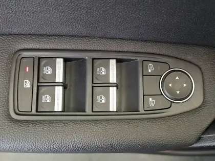 Photo 29 Renault Captur  E-Tech full hybrid 145