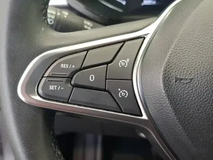 Photo 32 Renault Captur  E-Tech full hybrid 145