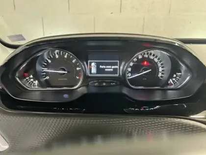 Photo 9 Peugeot 2008  1.2 PureTech 130ch S&S BVM6