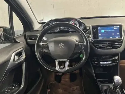 Photo 8 Peugeot 2008  1.2 PureTech 130ch S&S BVM6