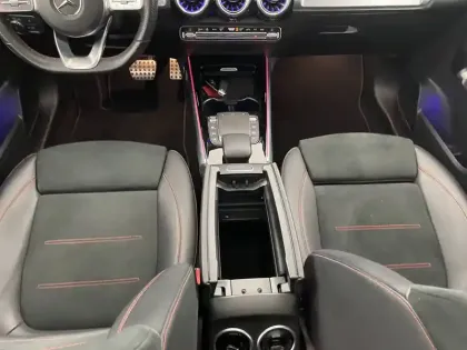 Photo 29 Mercedes GLB  200 7G-DCT