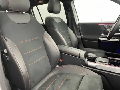 Photo 28 Mercedes GLB  200 7G-DCT