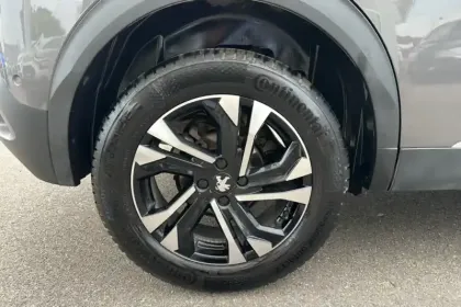 Photo 29 Peugeot 2008  PureTech 130 S&S EAT8