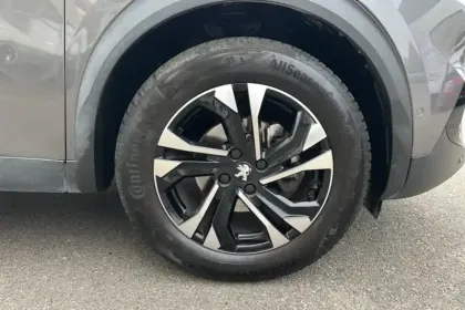 Photo 28 Peugeot 2008  PureTech 130 S&S EAT8