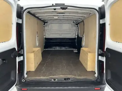 Photo 51 Renault Trafic  PC L2H1 3T BLUE DCI 150