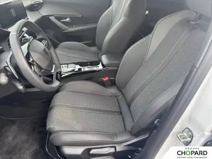 Photo 10 Peugeot 2008  Hybrid 145 e-DCS6