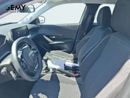 Photo 8 Peugeot 2008  BlueHDi 110 S&S BVM6