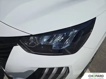 Photo 26 Peugeot 208  Hybrid 100 e-DCS6