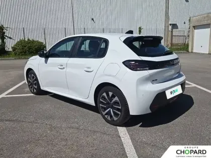 Photo 34 Peugeot 208  Hybrid 100 e-DCS6