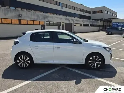 Photo 35 Peugeot 208  Hybrid 100 e-DCS6