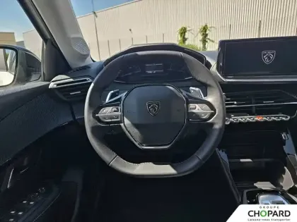 Photo 15 Peugeot 208  Hybrid 100 e-DCS6