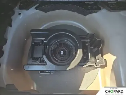 Photo 28 Peugeot 208  Hybrid 100 e-DCS6