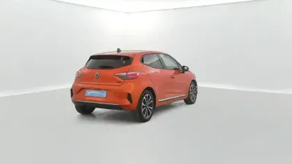 Photo 24 Renault Clio  E-Tech full hybrid 145