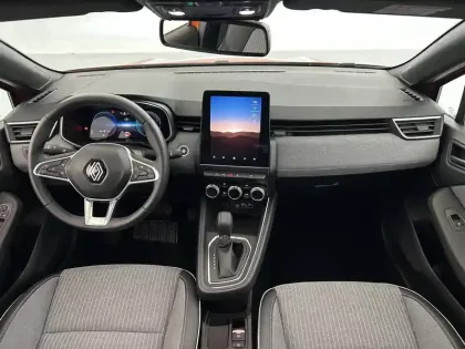 Photo 48 Renault Clio  E-Tech full hybrid 145