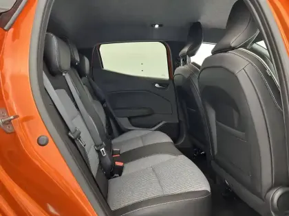 Photo 35 Renault Clio  E-Tech full hybrid 145