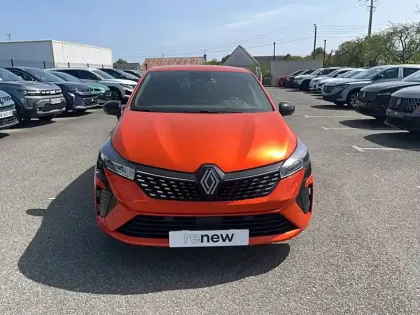 Photo 7 Renault Clio  E-Tech full hybrid 145
