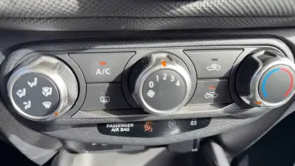 Photo 17 Nissan Juke  DIG-T 114