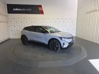 Photo 6 Renault Megane  E-Tech 220 ch autonomie confort