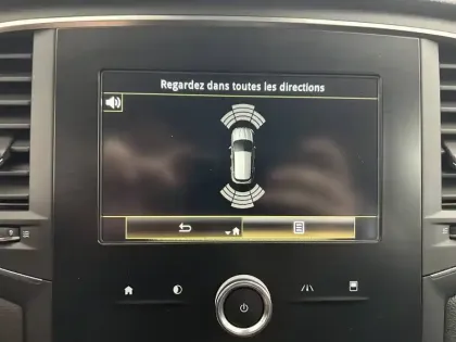 Photo 32 Renault Megane Mégane IV Berline Blue dCi 115