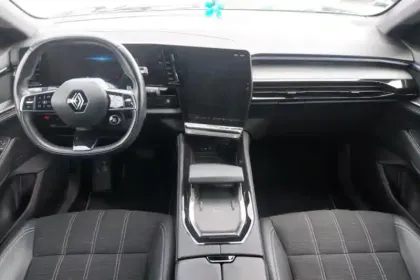 Photo 8 Renault Austral  E-Tech hybrid 200