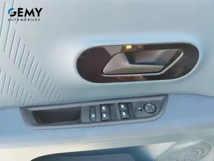 Photo 11 Fiat Panda Grande  T-Gen 3 1.2 Hybrid Turbo 110 ch eDCT6