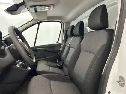 Photo 17 Renault Trafic  FGN L2H1 3000 KG BLUE DCI 130