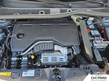 Photo 25 Peugeot 2008  Hybrid 145 e-DCS6