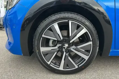 Photo 28 Peugeot 208  PureTech 100 S&S EAT8