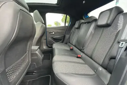 Photo 9 Peugeot 208  PureTech 100 S&S EAT8