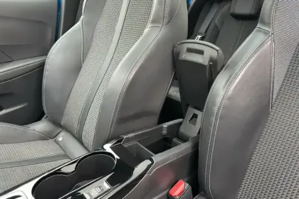 Photo 24 Peugeot 208  PureTech 100 S&S EAT8