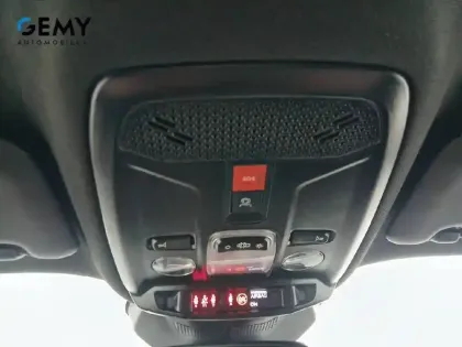 Photo 38 Peugeot 2008  Hybrid 145 e-DCS6
