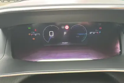 Photo 14 Peugeot 208  Hybrid 110 e-DCS6