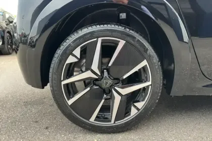 Photo 29 Peugeot 208  Hybrid 110 e-DCS6