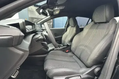 Photo 8 Peugeot 208  Hybrid 110 e-DCS6