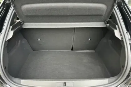 Photo 10 Peugeot 208  Hybrid 110 e-DCS6