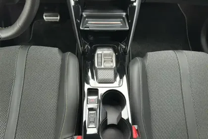 Photo 19 Peugeot 208  Hybrid 110 e-DCS6