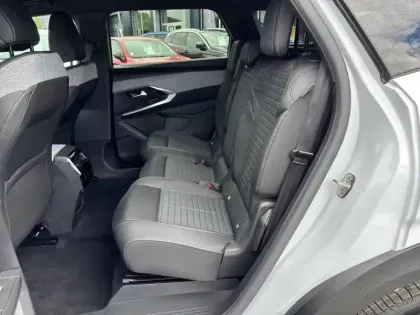 Photo 8 Peugeot 3008  Hybrid 145 e-DCS6