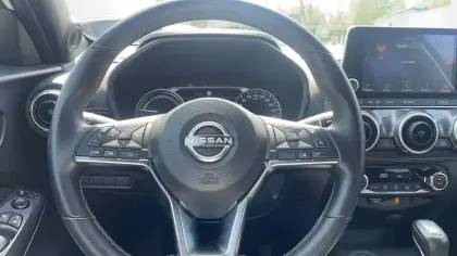 Photo 11 Nissan Juke  HYBRID 143