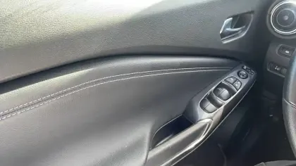 Photo 30 Nissan Juke  HYBRID 143