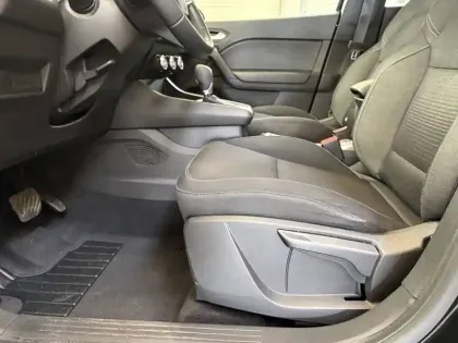 Photo 32 Renault Captur  Blue dCi 115 EDC