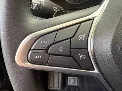 Photo 35 Renault Captur  Blue dCi 115 EDC